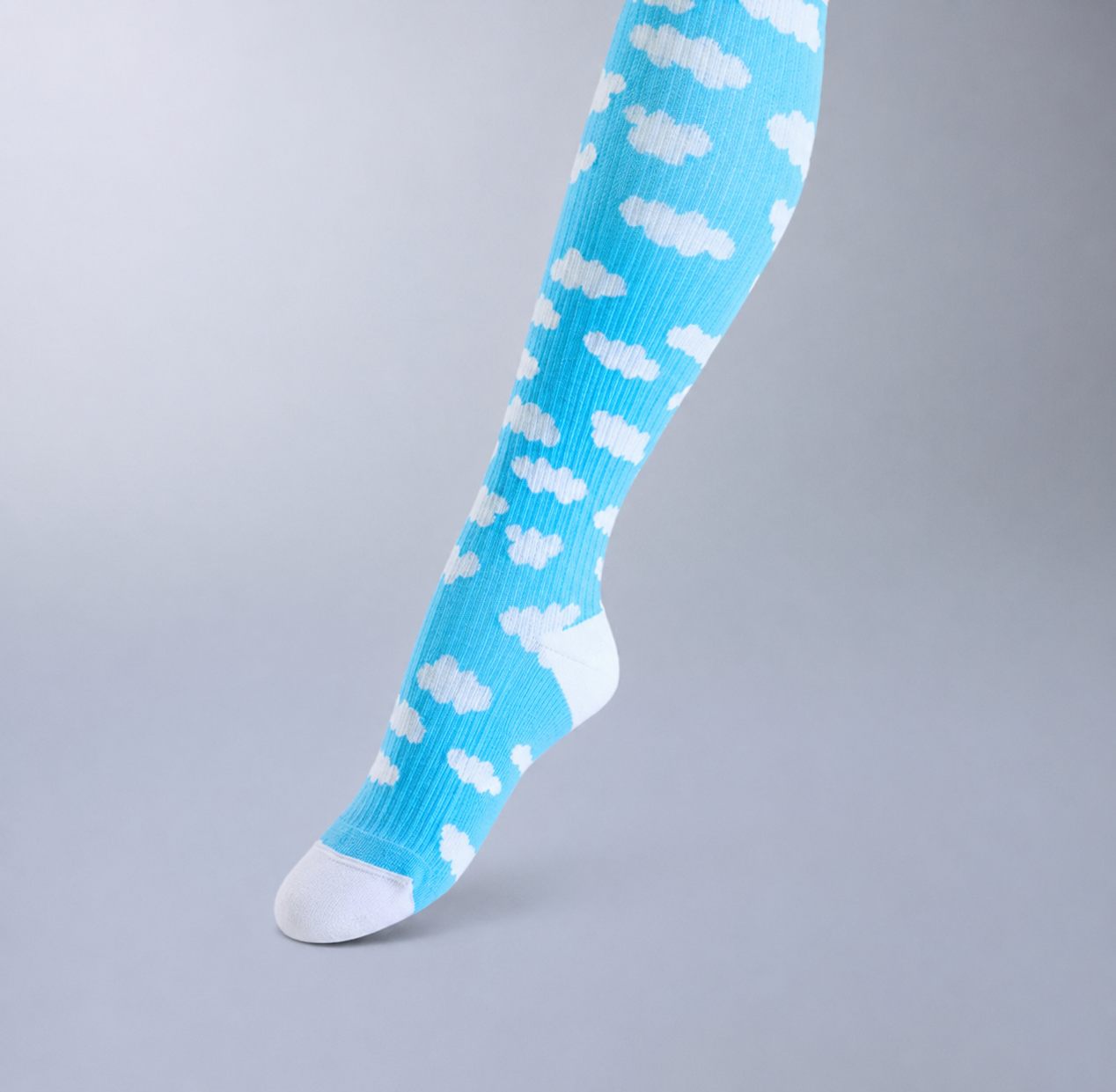 Cloud Pattern Knee-High Compression Socks for Everyday Comfort and Leg Support